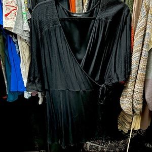 Torrid Black Gauze Wrap Top Size 3